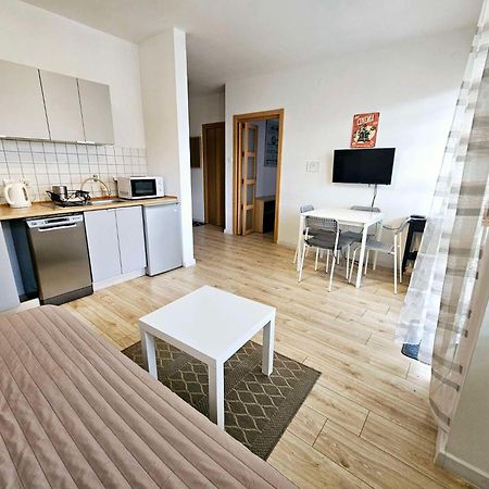 Green Kabaty Apartment 3 Варшава Екстер'єр фото